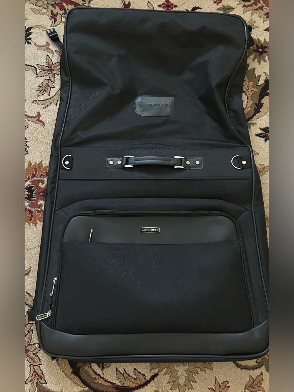 Samsonite Black Men's Garment Bag with Front Pocket without shoulder strap